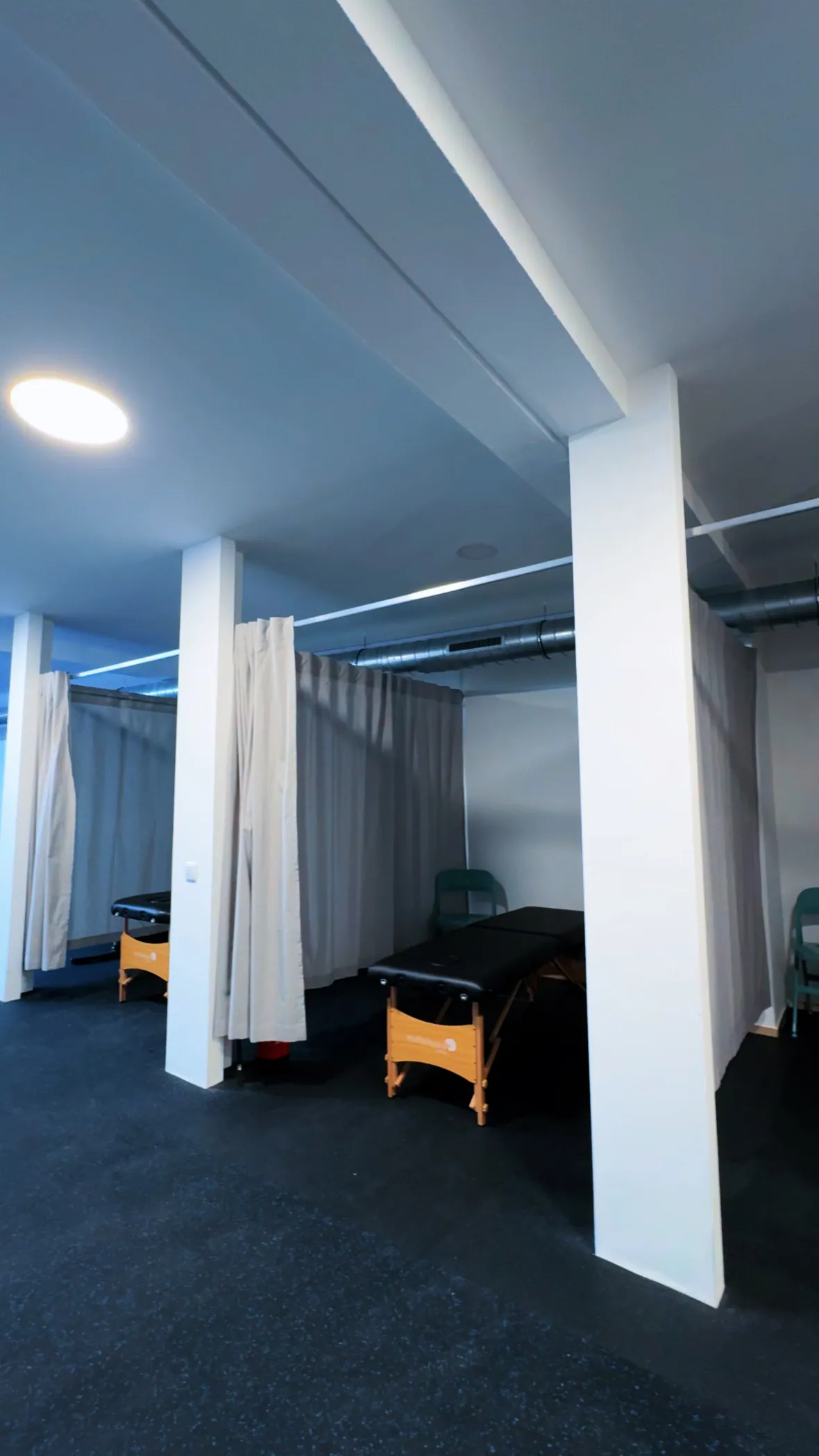 Zona de tratamento com marquesas e cortinas
